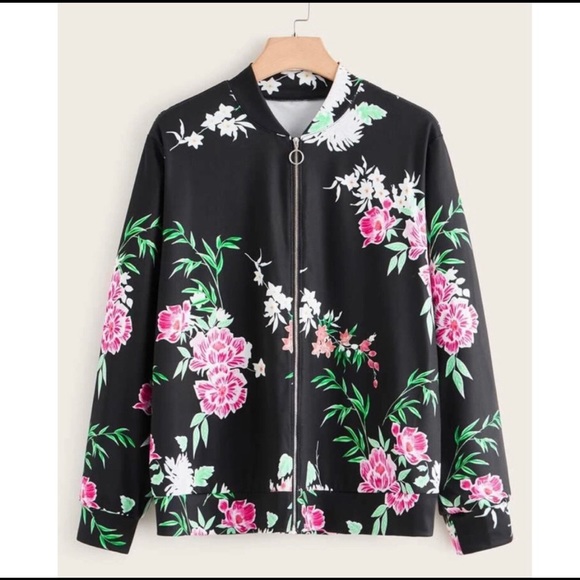 NWT BEBE Cut Floral Bomber Jacket SIZE XS Gorgeous perfect for this season!!
